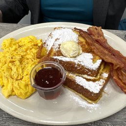 Pistachio Cream Pecan French Toast