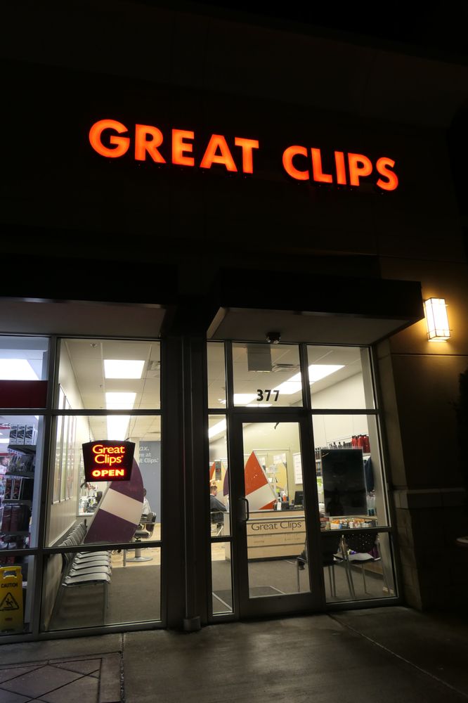 GREAT CLIPS Updated August 2024 15 Photos & 34 Reviews 377 E