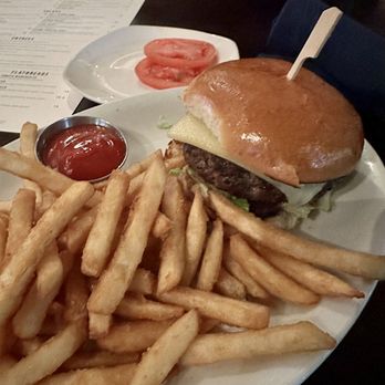 CIRCA at Clarendon - Circa Burger - New American Near Me - Arlington, Virginia