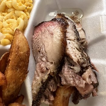 Daddy D'z BBQ Joynt - Beef Brisket Plate - Barbeque Near Me - Atlanta, Georgia