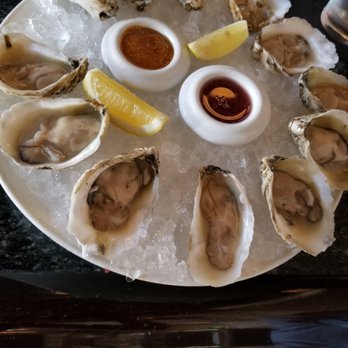 Eleven - Oysters (Virginia)... Very bland - New American Near Me - Pittsburgh, Pennsylvania