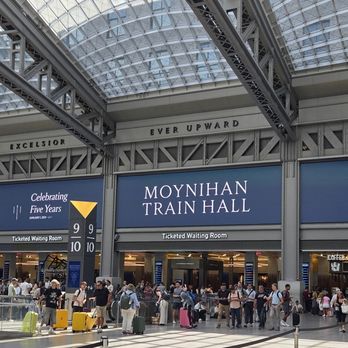 Moynihan Train Hall - Main Hall - Train Stations Near Me - New York, New York Moynihan Train Hall - Main Hall - Train Stations Near Me - New York, New York