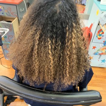 Planet Curls - Before cut and color (Daniel) - Hair Salons Near Me - Houston, Texas Planet Curls - Before cut and color (Daniel) - Hair Salons Near Me - Houston, Texas
