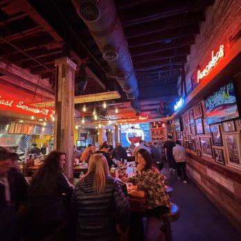 Sun Diner - Inside the restaurant - Breakfast & Brunch Near Me - Nashville, Tennessee