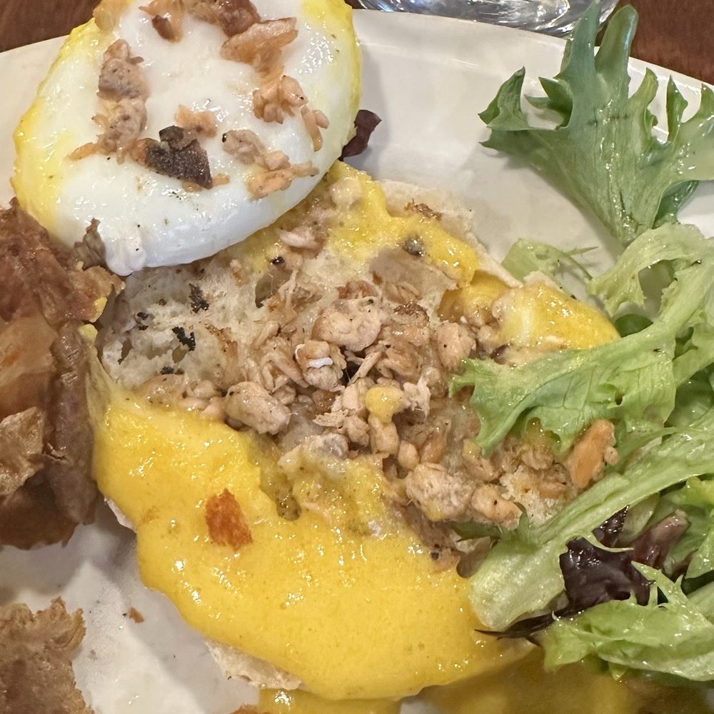 Hampton Street Vineyard - Tiny bits of salmon in the seafood Benedict (could barely taste it) - New American Near Me - Columbia, South Carolina Hampton Street Vineyard - Tiny bits of salmon in the seafood Benedict (could barely taste it) - New American Near Me - Columbia, South Carolina