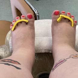 Regular polish Basic Pedicure Regular polish Basic Pedicure