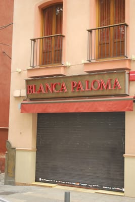 Blanca Paloma by null