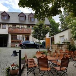 Pfister - Teil vom Biergarten