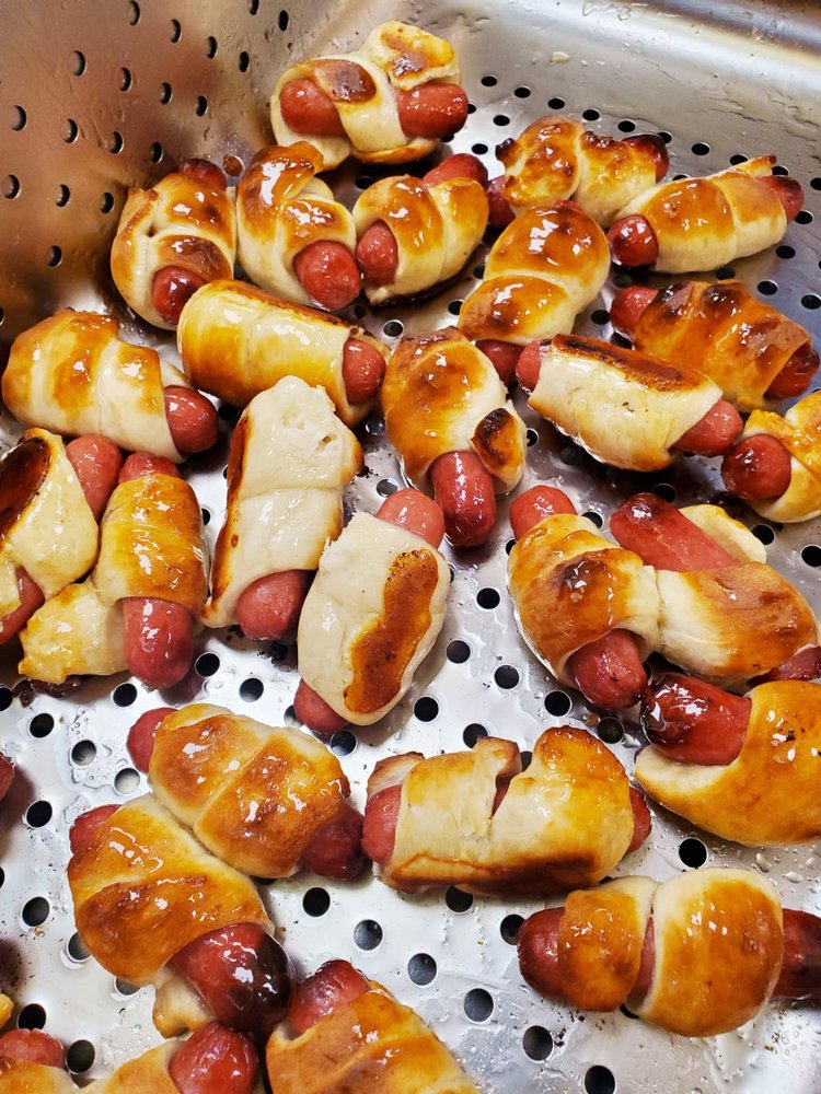 WETZEL’S PRETZELS WALMART HENDERSON 300 E Lake Mead Pkwy, Henderson