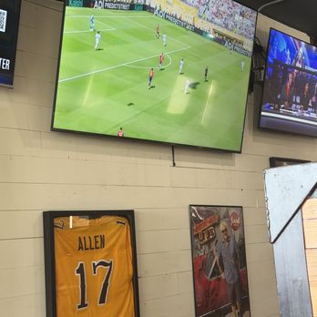Born In A Barn - TV and local sports memorabilia - American Near Me - Laramie, Wyoming