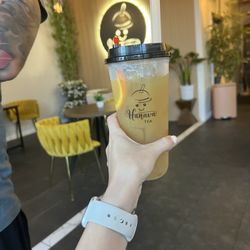 Hanava Tea - Passion Fruit Lychee with Lychee popping boba