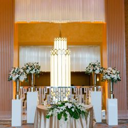 English Garden Florist - Head table floral
