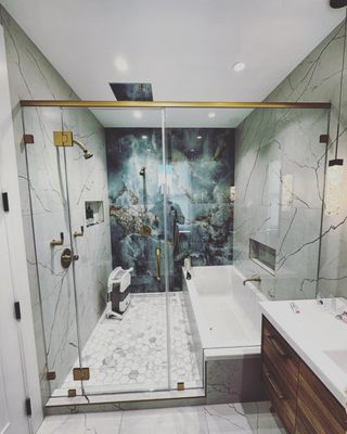 V-Y Glass and Mirror Services by null