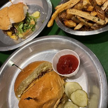 Rodeo Goat - Wild Fire and Hatch Me if you Can Burgers - Burgers Near Me - Dallas, Texas Rodeo Goat - Wild Fire and Hatch Me if you Can Burgers - Burgers Near Me - Dallas, Texas