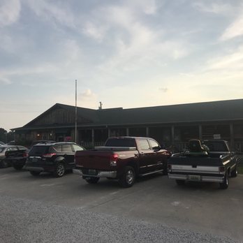 Waltons Restaurant - cars parked in front of the restaurant - Southern Near Me - Rogersville, Alabama Waltons Restaurant - cars parked in front of the restaurant - Southern Near Me - Rogersville, Alabama