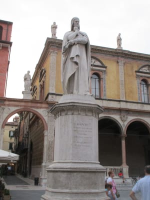 Piazza dei Signori by null