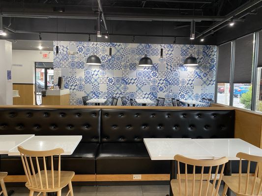 Paris Baguette by null