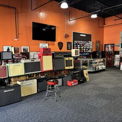 All Music - Some pics of our brand new location