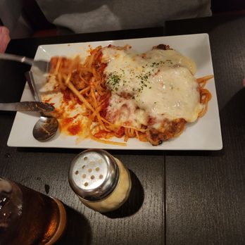 Chill Kitchen & Bar - Chicken parm - Desserts Near Me - Marlborough, Massachusetts