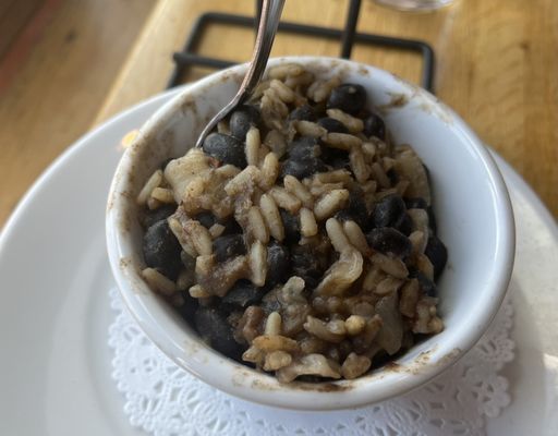 Gun Flint Tavern by null