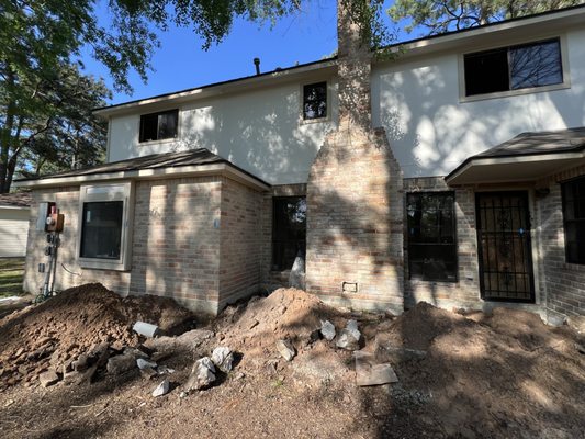 Fundation Repair Edgardo Hernandez Logo