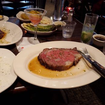 Weber Grill Restaurant - Prime rib, asparagus and grilled com on the cob - Barbeque Near Me - Chicago, Illinois Weber Grill Restaurant - Prime rib, asparagus and grilled com on the cob - Barbeque Near Me - Chicago, Illinois