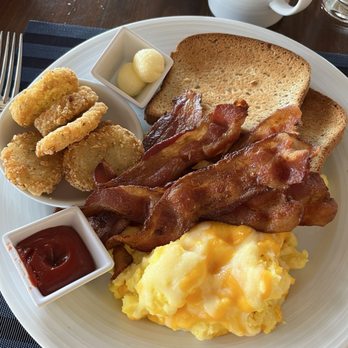 La Bella Vita - Samoset Resort - Countryside breakfast - Italian Near Me - Rockport, Maine La Bella Vita - Samoset Resort - Countryside breakfast - Italian Near Me - Rockport, Maine