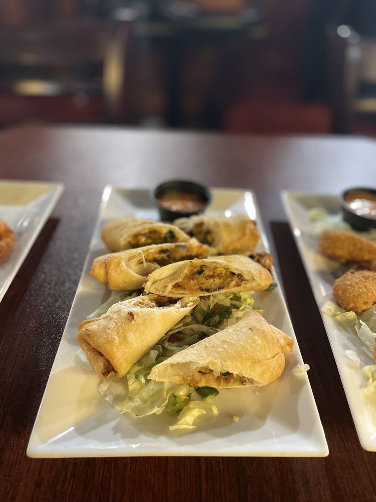 Food from Del Rey Taqueria & Bar