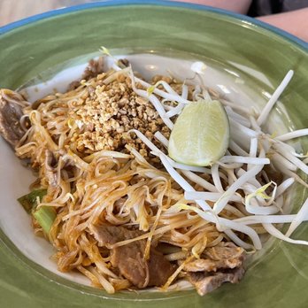 The Pho Bar - Pad Thai beef - Thai Near Me - Berlin, Connecticut The Pho Bar - Pad Thai beef - Thai Near Me - Berlin, Connecticut