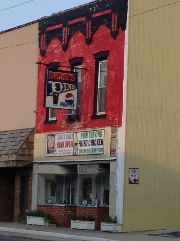 DEMI’S DINER Updated September 2024 109 W State St, Nokomis