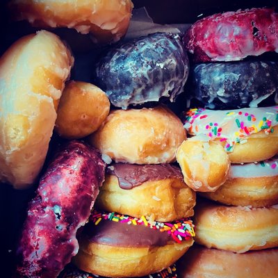 Ray's Donut Shop by null
