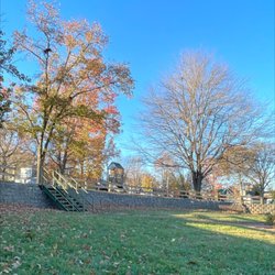 Le Claire Park