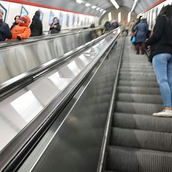 Wiener Linien - Die langen Rolltreppen. - Public Transportation Near Me - Vienna, 9 Wiener Linien - Die langen Rolltreppen. - Public Transportation Near Me - Vienna, 9