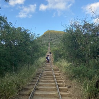 Koko Head - Steps going up - Hiking Near Me - Honolulu, Hawaii Koko Head - Steps going up - Hiking Near Me - Honolulu, Hawaii