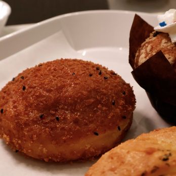 Tous les Jours - Bakeries Near Me - McKinney, Texas