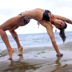 Learn Pure - Yoga on the beach
