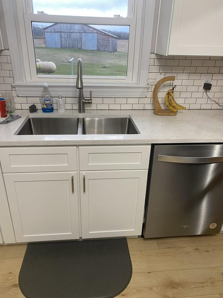 Slide of Mundo’s Service and Repair