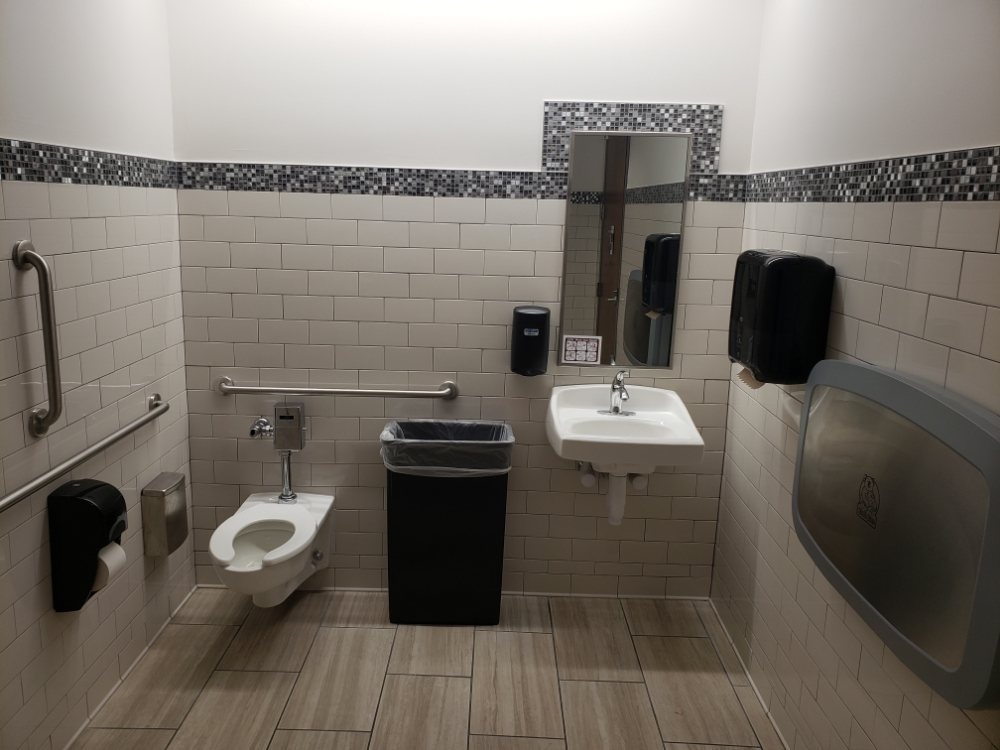 UPPER POWELL RESTROOM SOUTHSIDE Updated 2024 225 Park Dr, Richmond