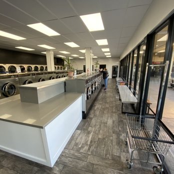 Paramount Coin Laundry - Laundromat Near Me - Paramount, California Paramount Coin Laundry - Laundromat Near Me - Paramount, California