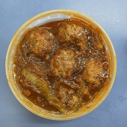 Mamia’s Island - Small meatball with peppers