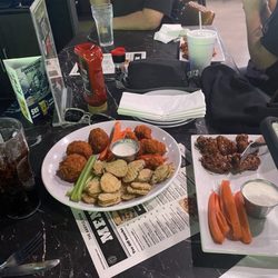 The Argyle Open - The sampler and wings