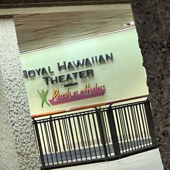 Royal Hawaiian Center - Shopping Centers Near Me - Honolulu, Hawaii Royal Hawaiian Center - Shopping Centers Near Me - Honolulu, Hawaii