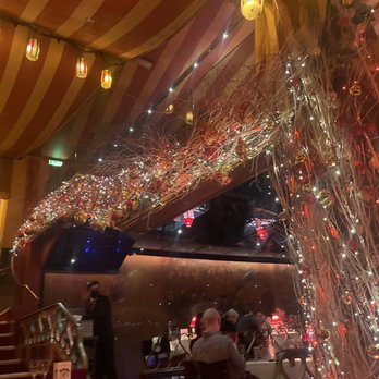 Moulin Rouge - Cabaret Near Me - Paris, 75
