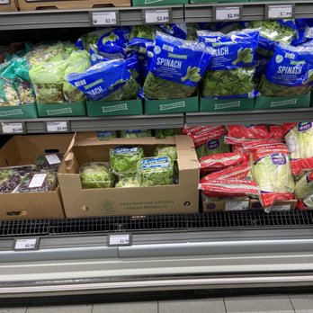 ALDI - a display of vegetables in a grocery store - Grocery Near Me - Mauldin, South Carolina ALDI - a display of vegetables in a grocery store - Grocery Near Me - Mauldin, South Carolina