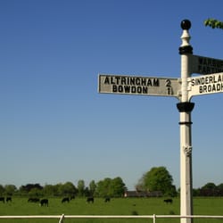 Little Heath Farm Shop - Dunham Massey Village