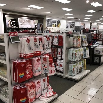 Kohl's - Department Stores Near Me - TROY, Michigan