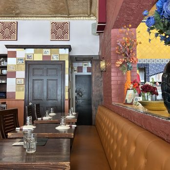 Gazala's - Interior - Middle Eastern Near Me - New York, New York