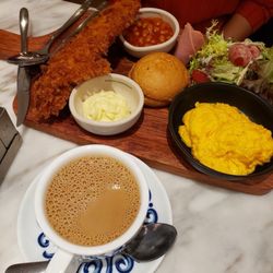 Fried fish breakfast set
