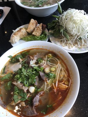 Pho Linh by null