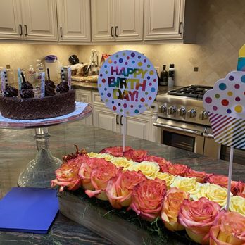Floral Art And Decor - Floral Art makes ROSE BOXES. They are a perfect centerpiece - Floral Designers Near Me - Burlingame, California Floral Art And Decor - Floral Art makes ROSE BOXES. They are a perfect centerpiece - Floral Designers Near Me - Burlingame, California